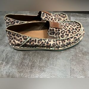 Ariat Cheetah Cruisers, size 7.5, worn once, excellent condition